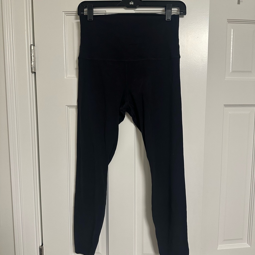 Lululemon Wonder Under High Rise size 8 black leggings